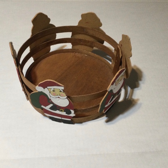 Vintage Painted Wooden Santa Basket - Picture 2 of 5